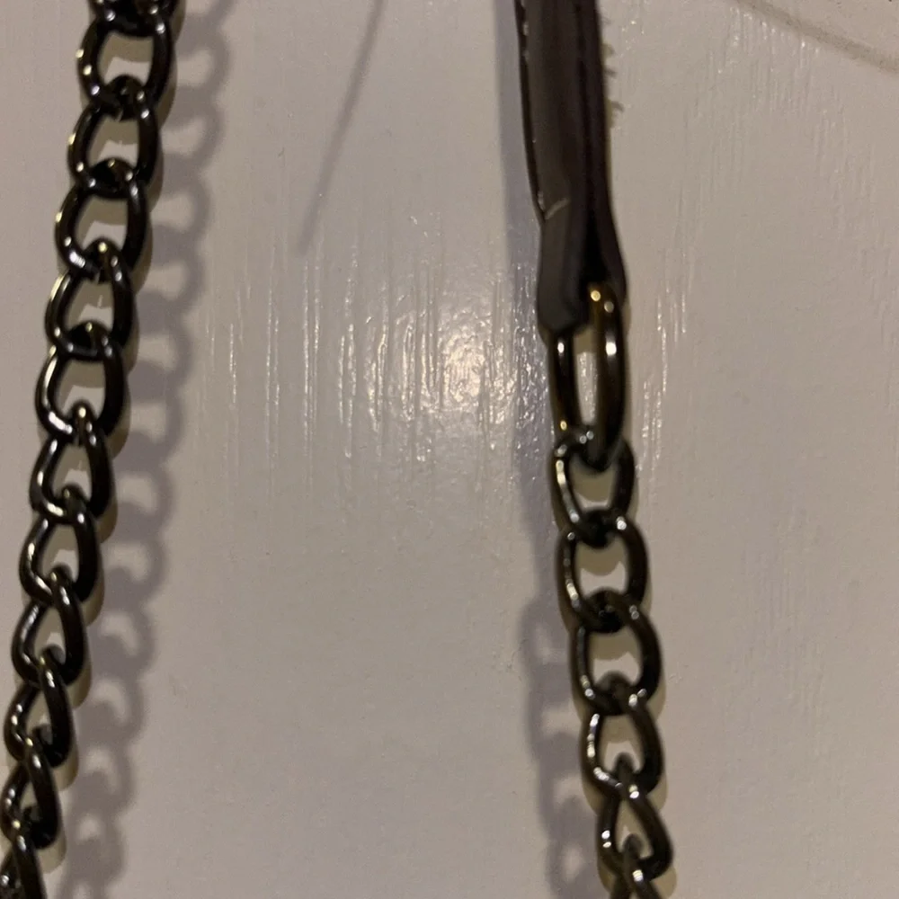 “FABULOUS”BEE BAG BROWN/WHITE VEGAN LEATHER CROSSBODY  DARK NICKEL TONED CHAIN